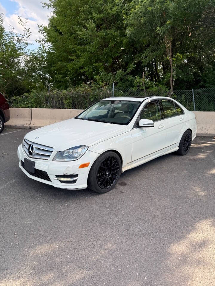 mercedes-benz c-class 2012 WDDGF8BB7CR199838 image mercedes-benz c-class 2012 WDDGF8BB7CR199838 image