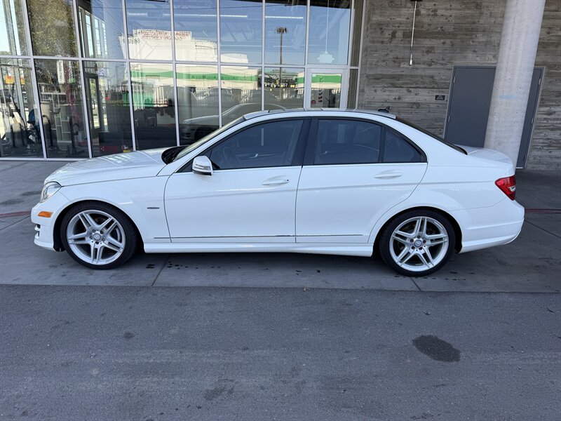 mercedes-benz c-class 2012 WDDGF4HB5CA599430 image mercedes-benz c-class 2012 WDDGF4HB5CA599430 image
