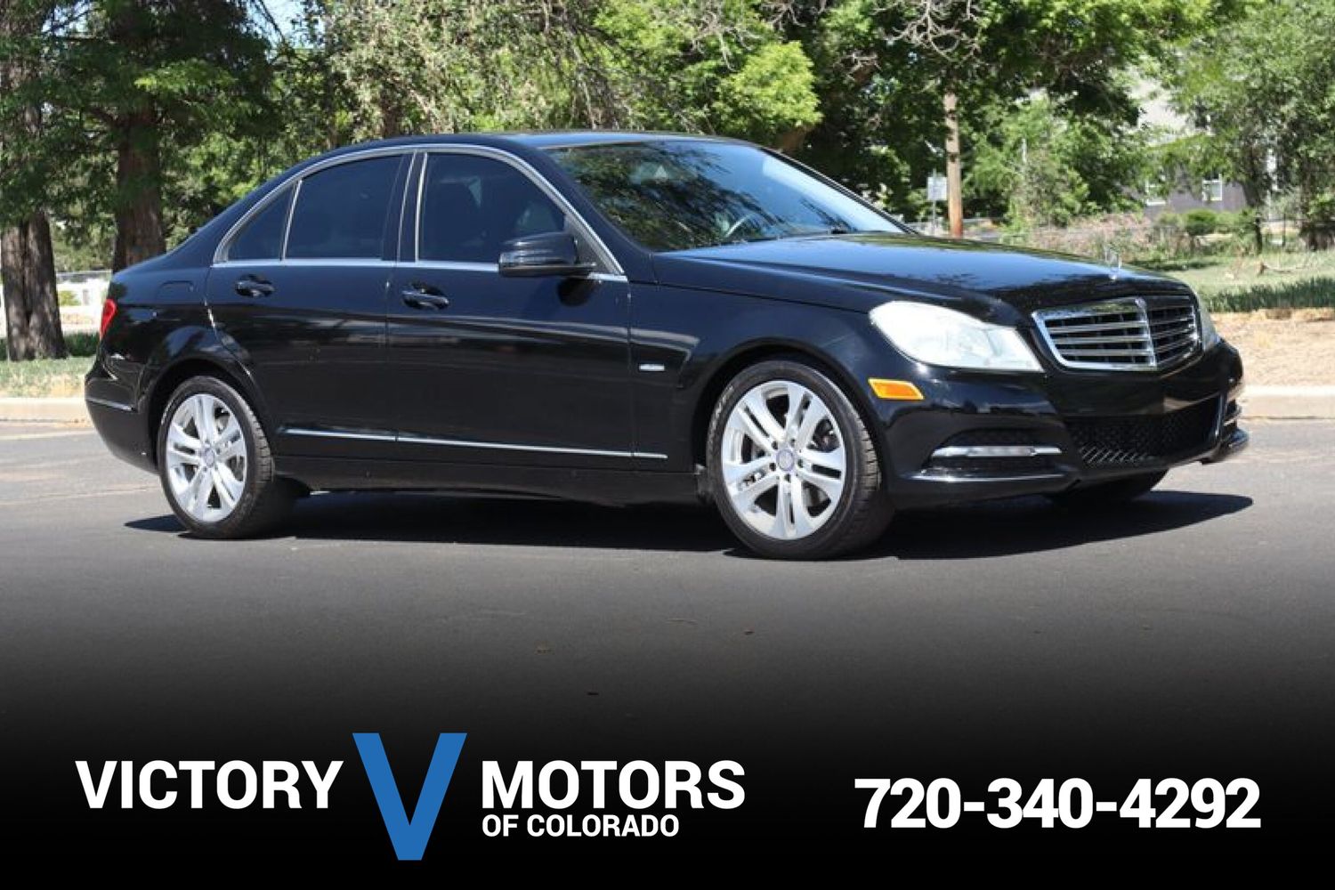 mercedes-benz c-class 2012 WDDGF4HB1CR220246 image mercedes-benz c-class 2012 WDDGF4HB1CR220246 image