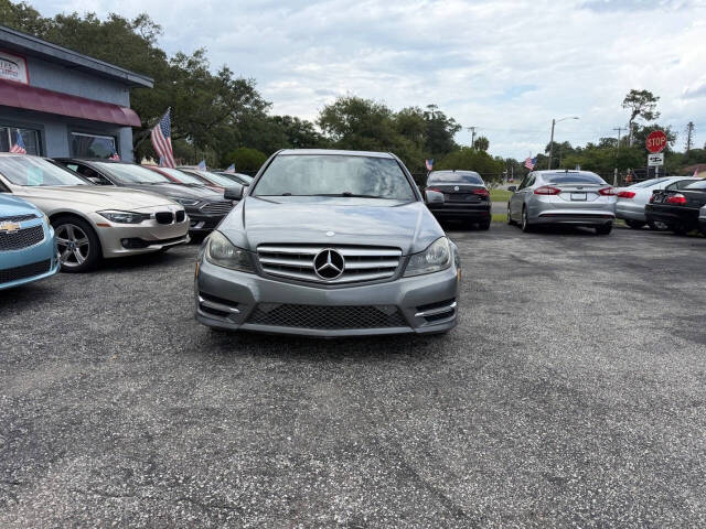 mercedes-benz c-class 2012 WDDGF4HB4CR195522 image mercedes-benz c-class 2012 WDDGF4HB4CR195522 image