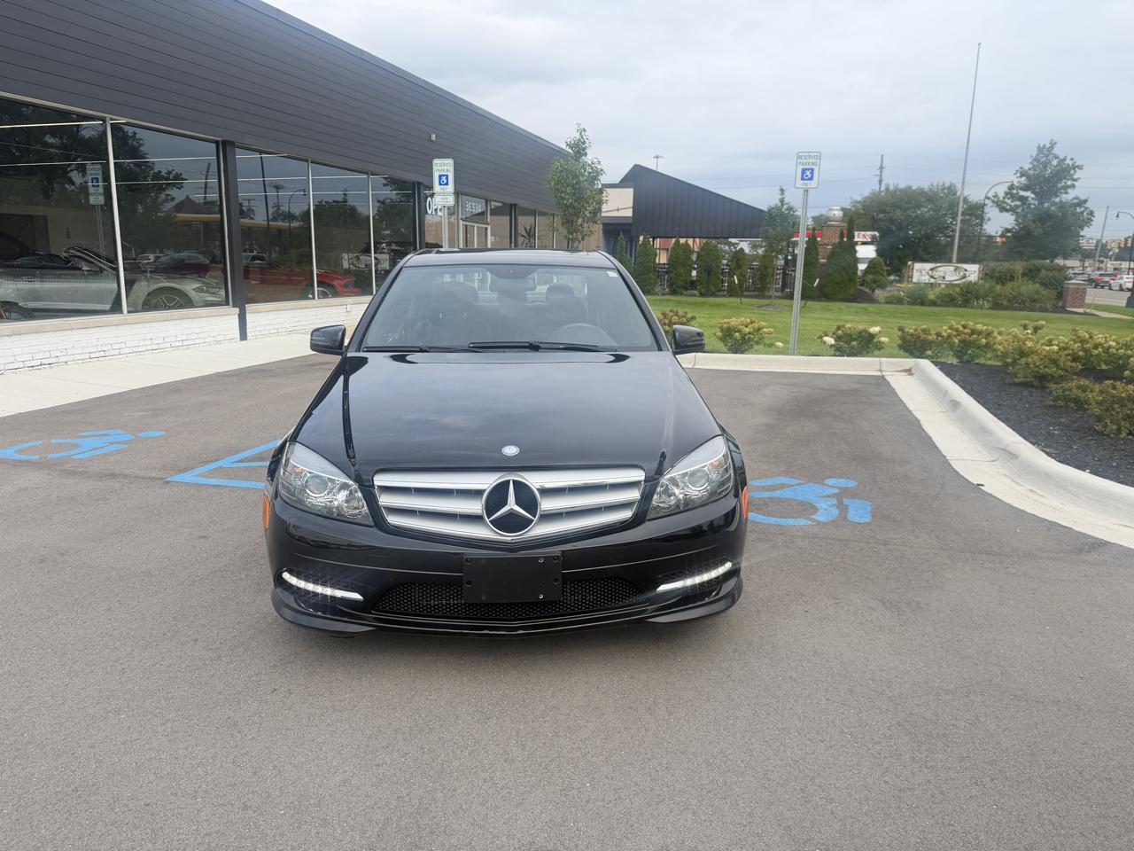 mercedes-benz c-class 2011 WDDGF8BB7BR156311 image mercedes-benz c-class 2011 WDDGF8BB7BR156311 image
