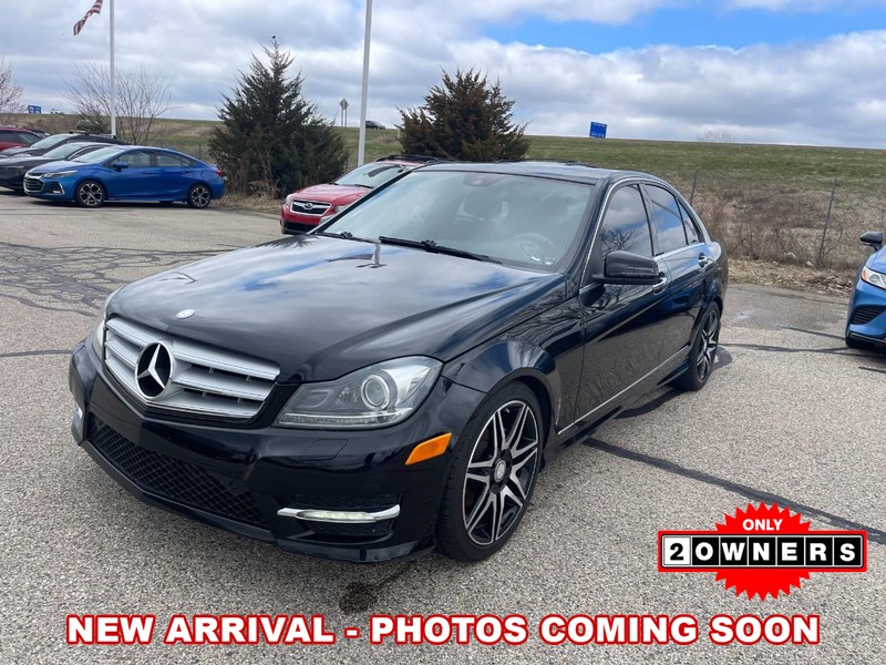 mercedes-benz c-class 2013 WDDGF4HB8DR272376 image mercedes-benz c-class 2013 WDDGF4HB8DR272376 image
