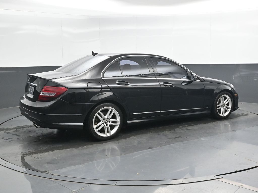 mercedes-benz c-class 2013 WDDGF8AB2DG047612 image mercedes-benz c-class 2013 WDDGF8AB2DG047612 image