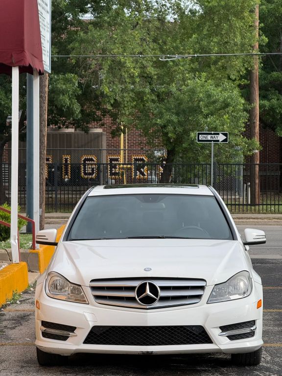 mercedes-benz c-class 2013 WDDGF4HB0DA786544 image mercedes-benz c-class 2013 WDDGF4HB0DA786544 image