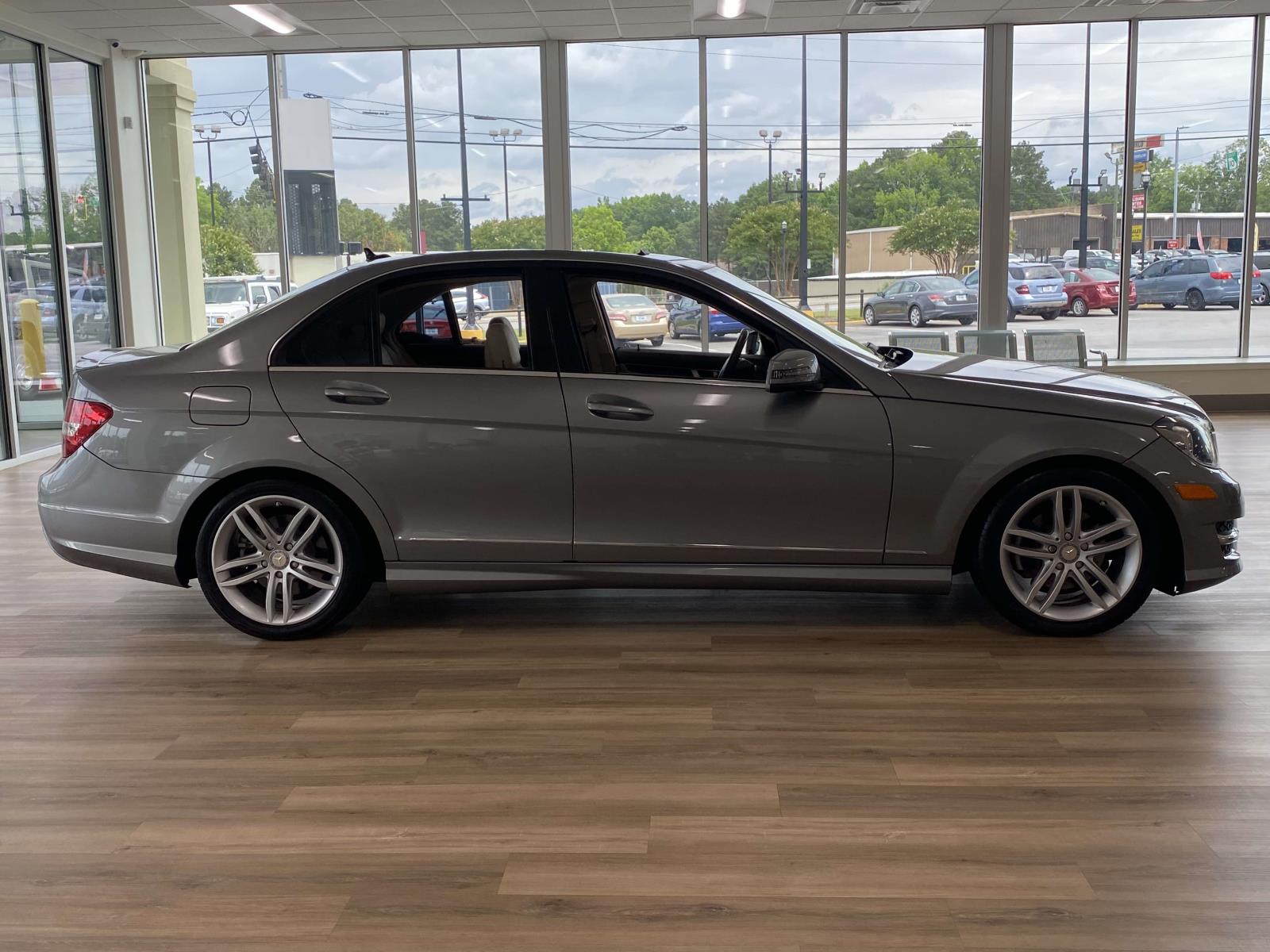mercedes-benz c-class 2013 WDDGF4HB3DG019168 image mercedes-benz c-class 2013 WDDGF4HB3DG019168 image