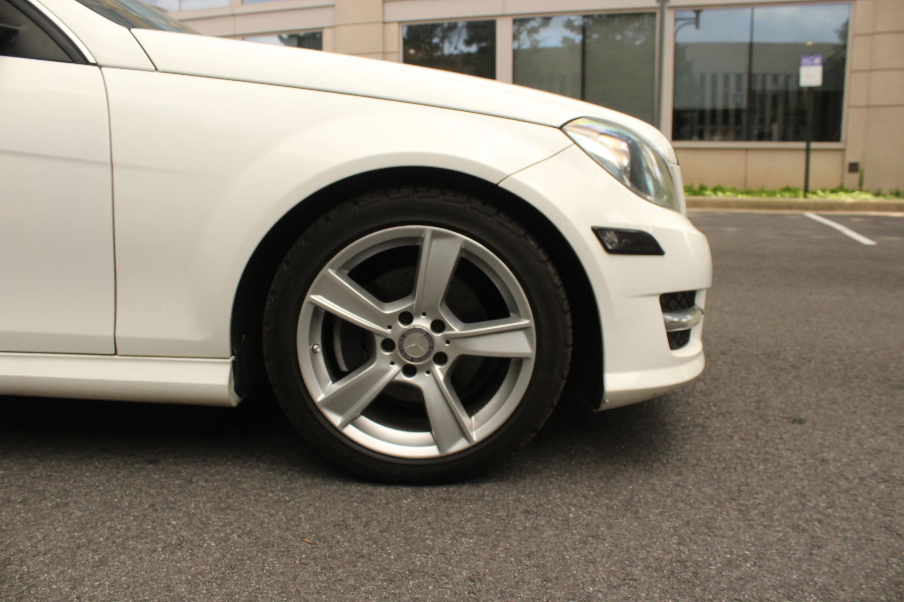 mercedes-benz c-class 2013 WDDGJ4HBXDG062923 image mercedes-benz c-class 2013 WDDGJ4HBXDG062923 image
