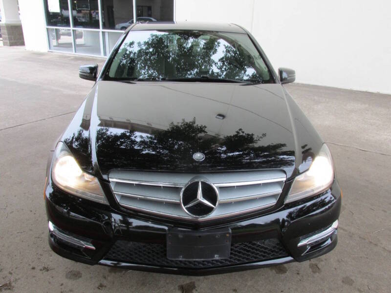 mercedes-benz c-class 2013 WDDGF4HB0DA785796 image mercedes-benz c-class 2013 WDDGF4HB0DA785796 image