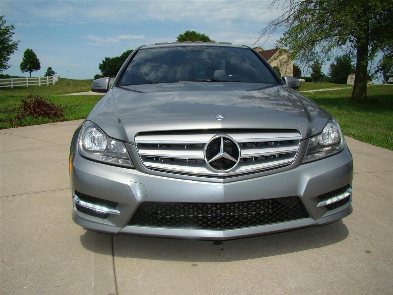 mercedes-benz c-class 2013 WDDGF8AB2DR245773 image mercedes-benz c-class 2013 WDDGF8AB2DR245773 image