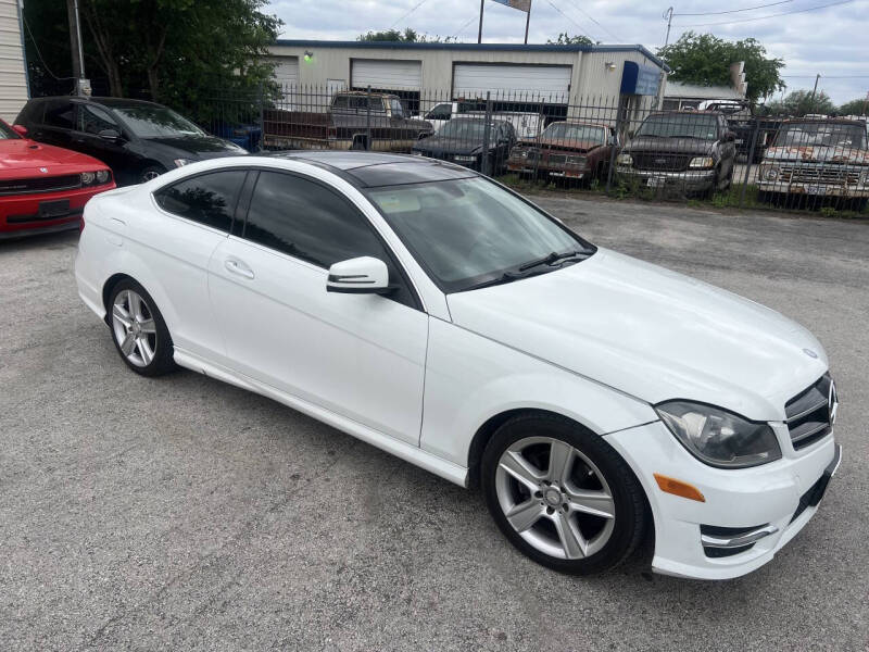 mercedes-benz c-class 2013 WDDGJ4HB6DG002671 image mercedes-benz c-class 2013 WDDGJ4HB6DG002671 image