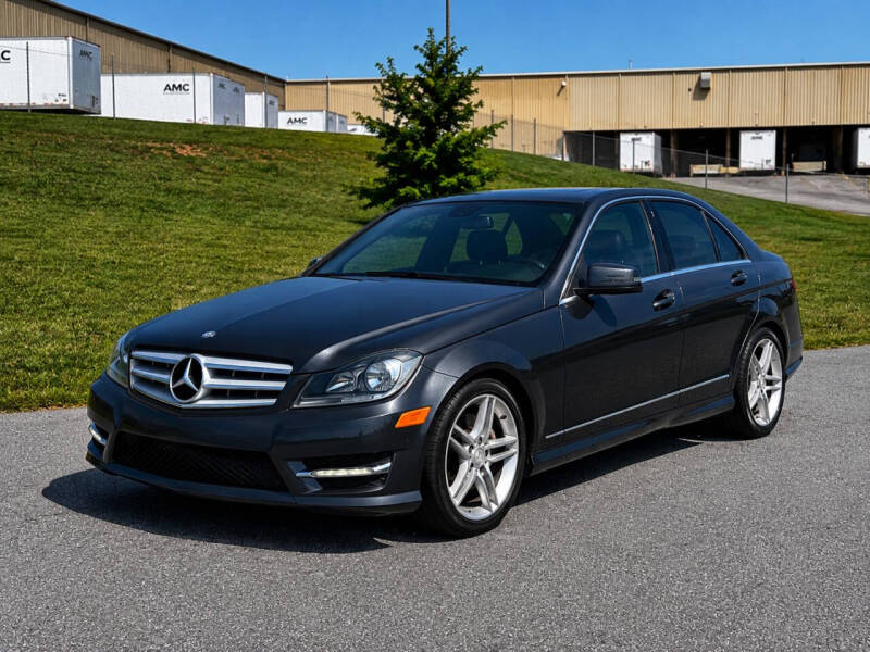 mercedes-benz c-class 2013 WDDGF4HB3DR279462 image mercedes-benz c-class 2013 WDDGF4HB3DR279462 image