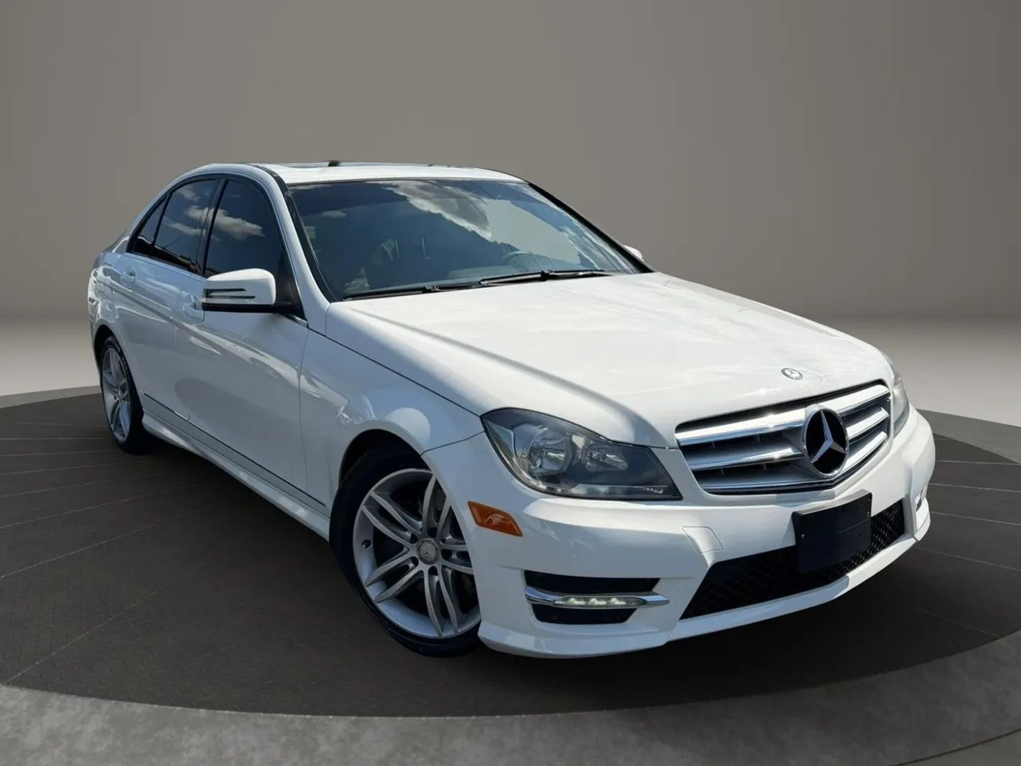 mercedes-benz c-class 2013 WDDGF8AB6DG052568 image mercedes-benz c-class 2013 WDDGF8AB6DG052568 image