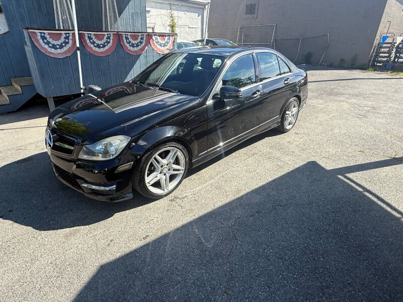 mercedes-benz c-class 2013 WDDGF8AB2DR272889 image mercedes-benz c-class 2013 WDDGF8AB2DR272889 image