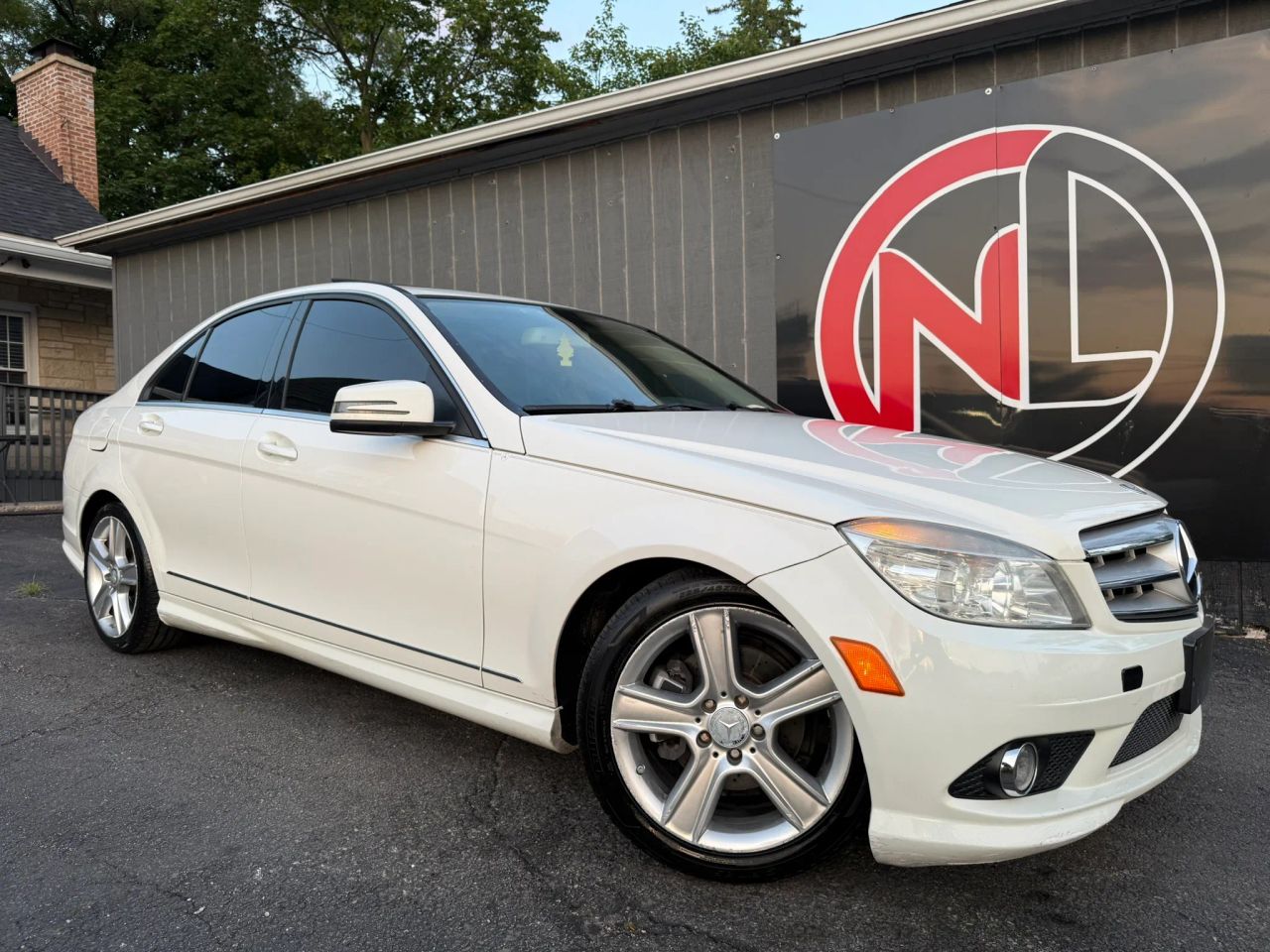 mercedes-benz c-class 2010 WDDGF8BBXAF450687 image mercedes-benz c-class 2010 WDDGF8BBXAF450687 image