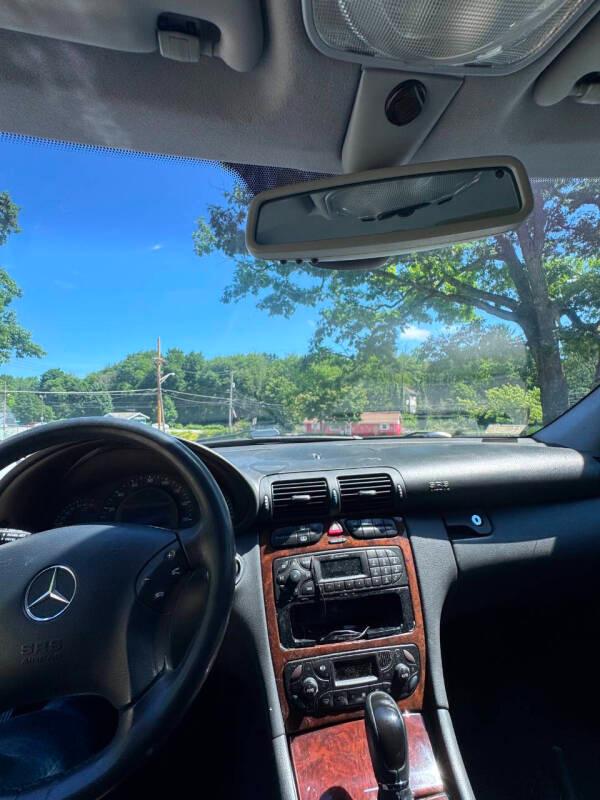 mercedes-benz c-class 2001 WDBRF64J01F100897 image mercedes-benz c-class 2001 WDBRF64J01F100897 image