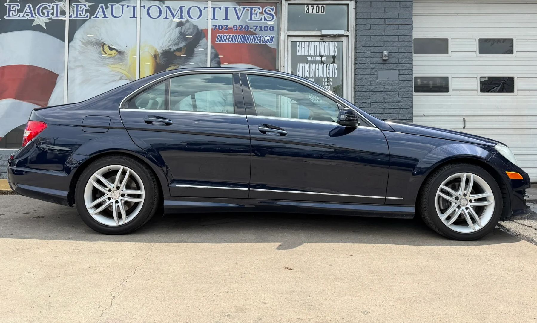 mercedes-benz c-class 2014 WDDGF4HB9ER308755 image mercedes-benz c-class 2014 WDDGF4HB9ER308755 image