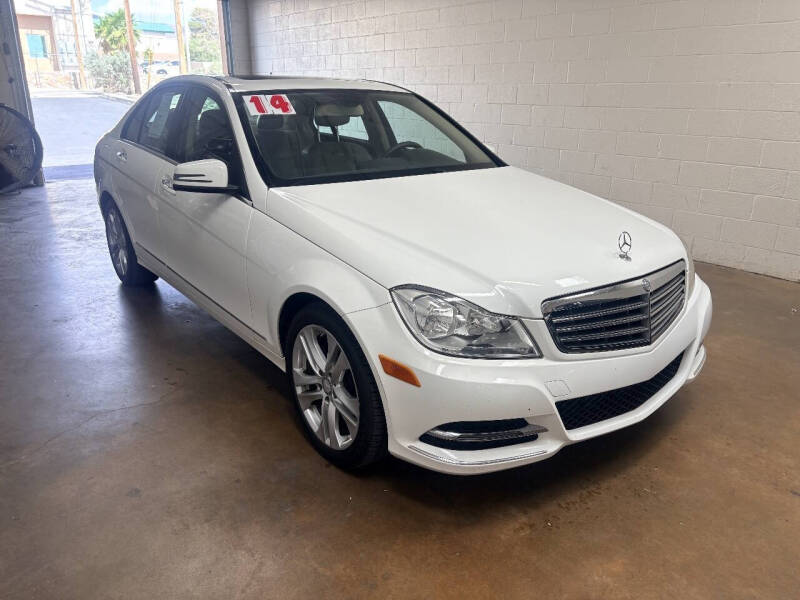 mercedes-benz c-class 2014 WDDGF4HB2ER309052 image mercedes-benz c-class 2014 WDDGF4HB2ER309052 image