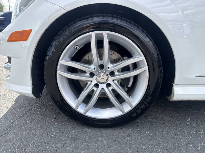 mercedes-benz c-class 2014 WDDGF4HB4ER316424 image mercedes-benz c-class 2014 WDDGF4HB4ER316424 image