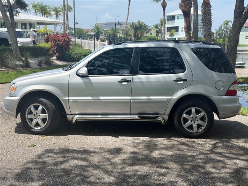 mercedes-benz m-class 2004 4JGAB57E04A481389 image mercedes-benz m-class 2004 4JGAB57E04A481389 image