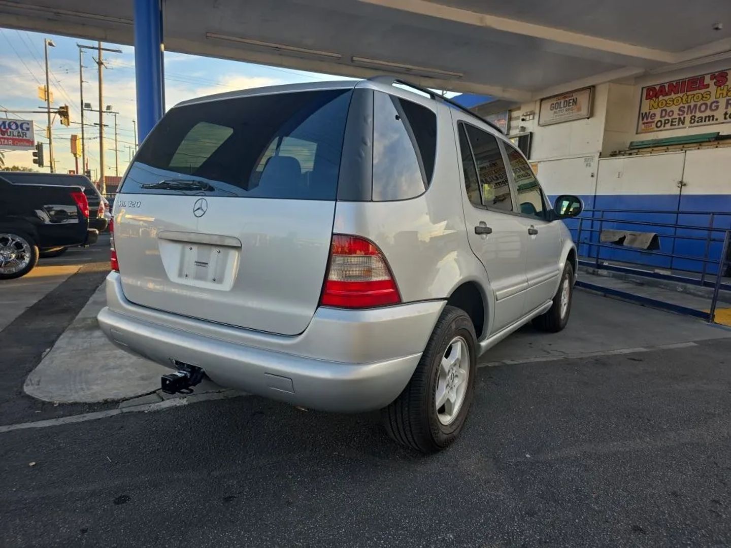 mercedes-benz m-class 2000 4JGAB54E8YA207805 image mercedes-benz m-class 2000 4JGAB54E8YA207805 image