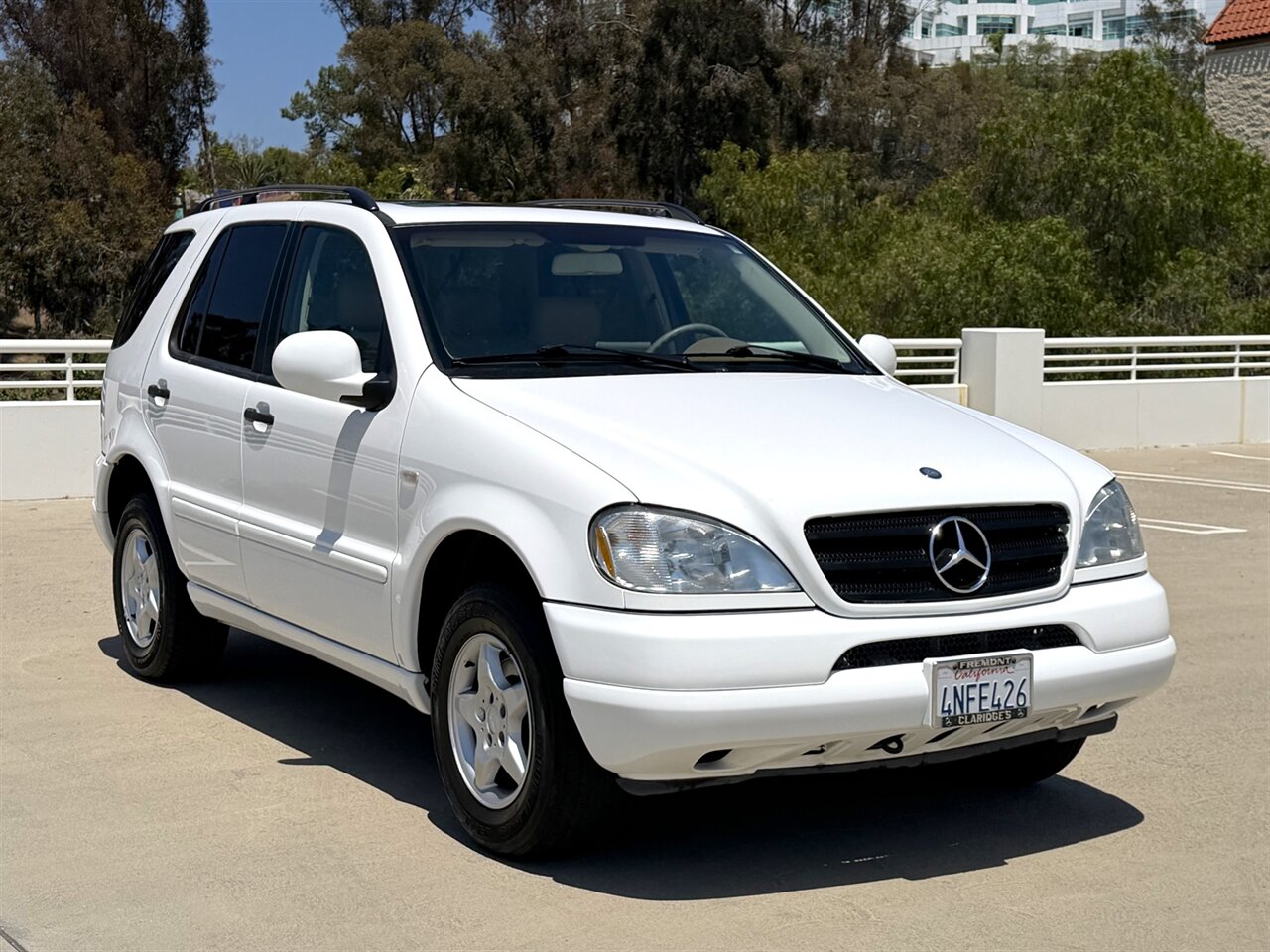 mercedes-benz m-class 2000 4JGAB54EXYA212407 image mercedes-benz m-class 2000 4JGAB54EXYA212407 image