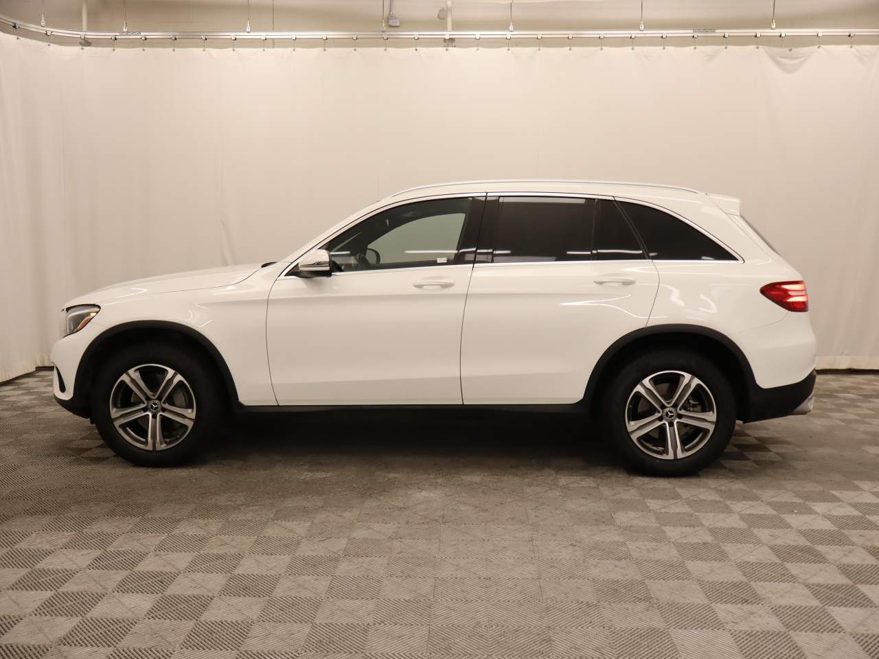 mercedes-benz glc 2018 WDC0G4KB1JV034576 image mercedes-benz glc 2018 WDC0G4KB1JV034576 image