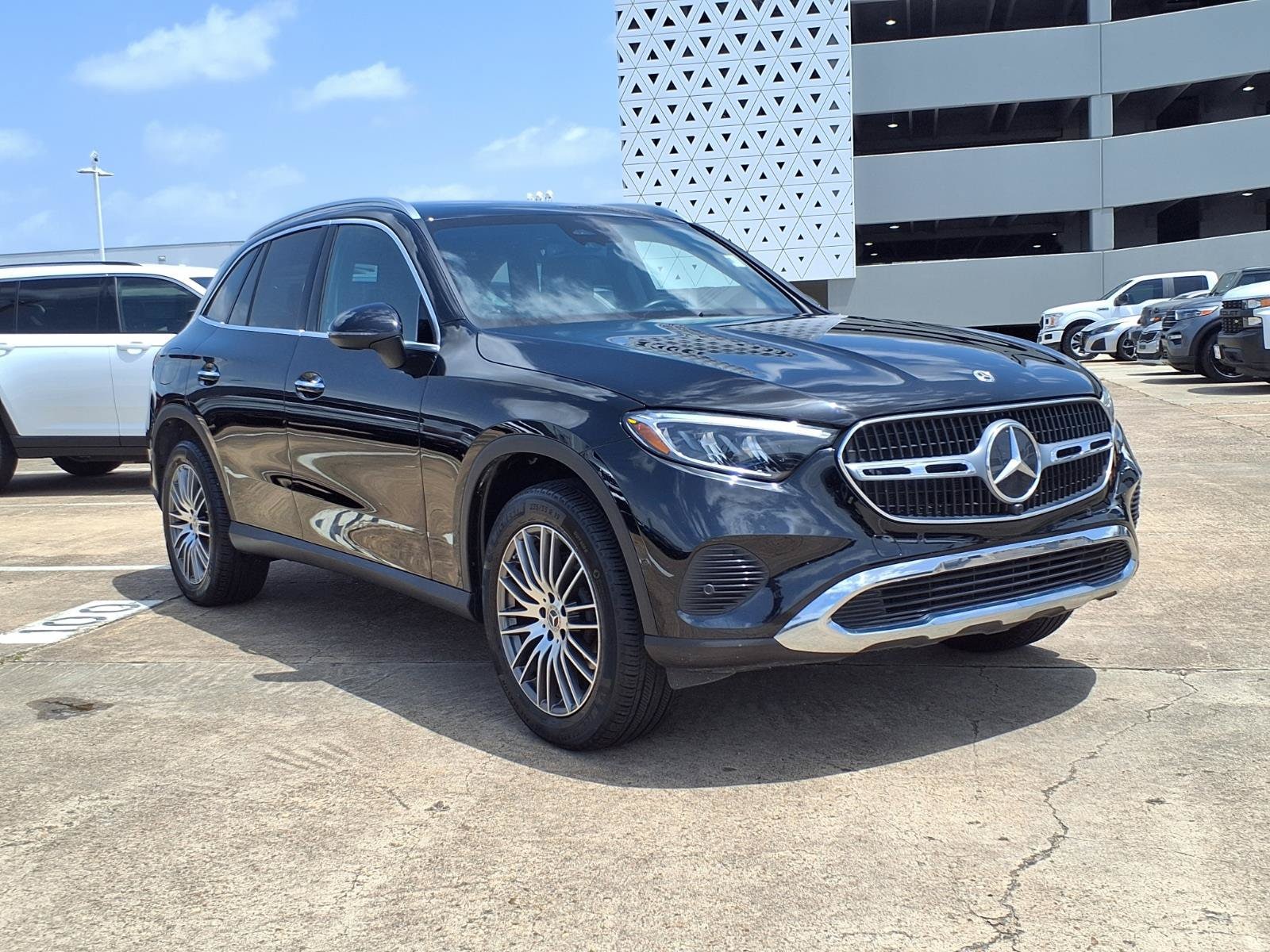 mercedes-benz glc 2026 W1NKM4GB6TF448670 image mercedes-benz glc 2026 W1NKM4GB6TF448670 image