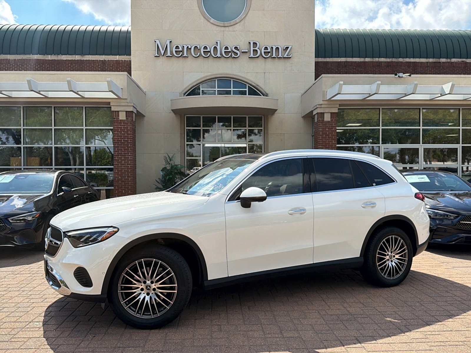 mercedes-benz glc 2026 W1NKM4GB3TF501731 image mercedes-benz glc 2026 W1NKM4GB3TF501731 image