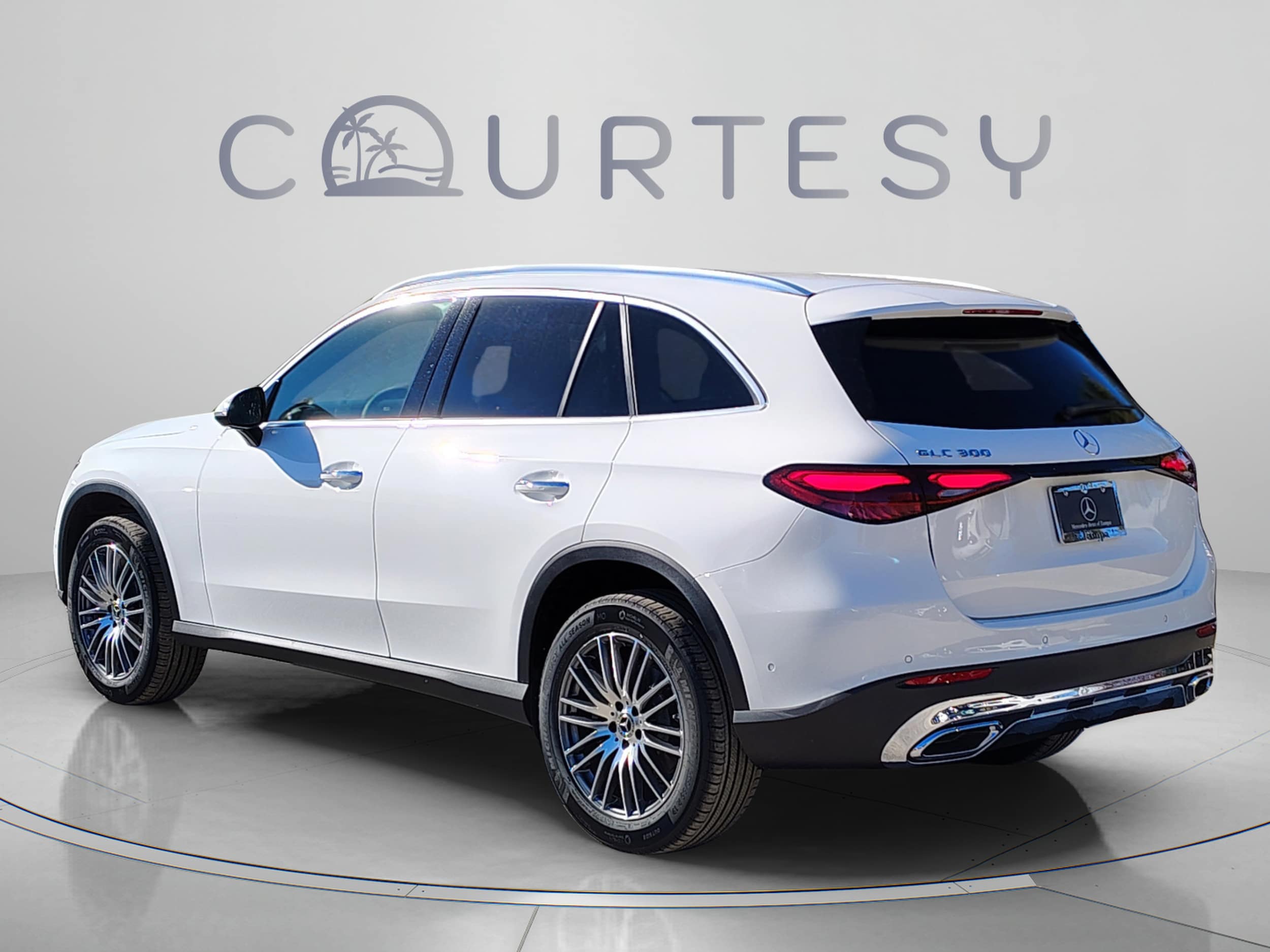 mercedes-benz glc 2026 W1NKM4GB5TF541163 image mercedes-benz glc 2026 W1NKM4GB5TF541163 image