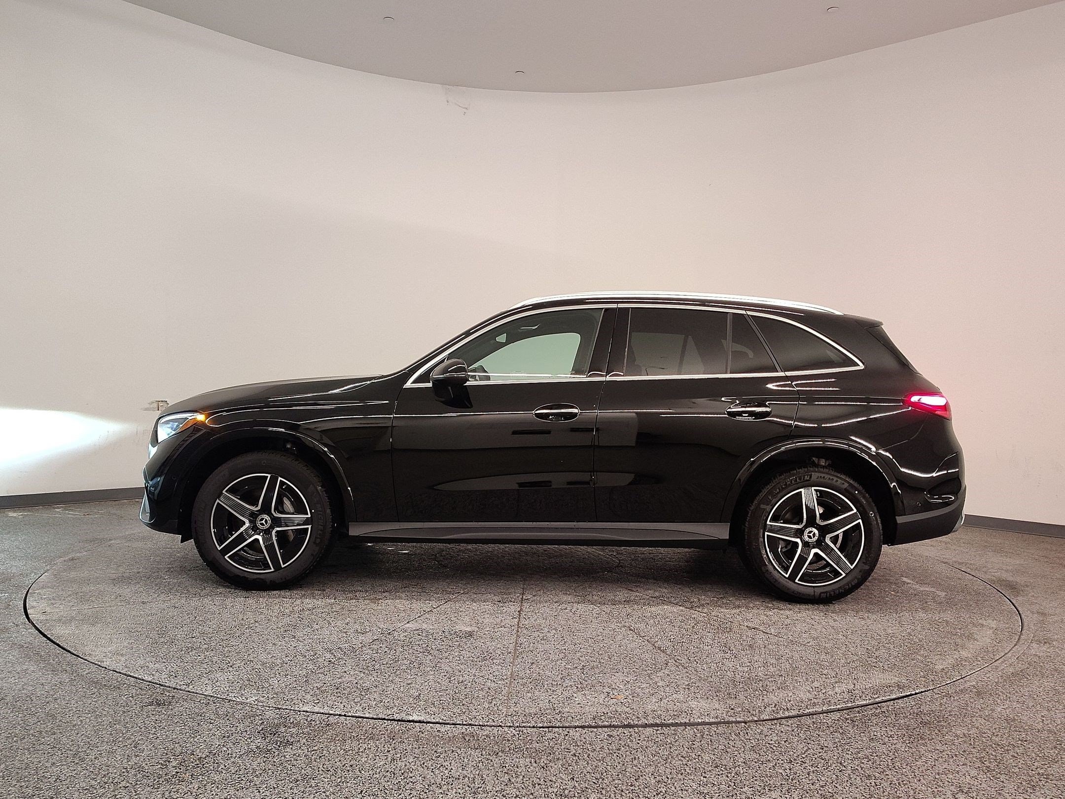 mercedes-benz glc 2026 W1NKM4GB5TF503691 image mercedes-benz glc 2026 W1NKM4GB5TF503691 image