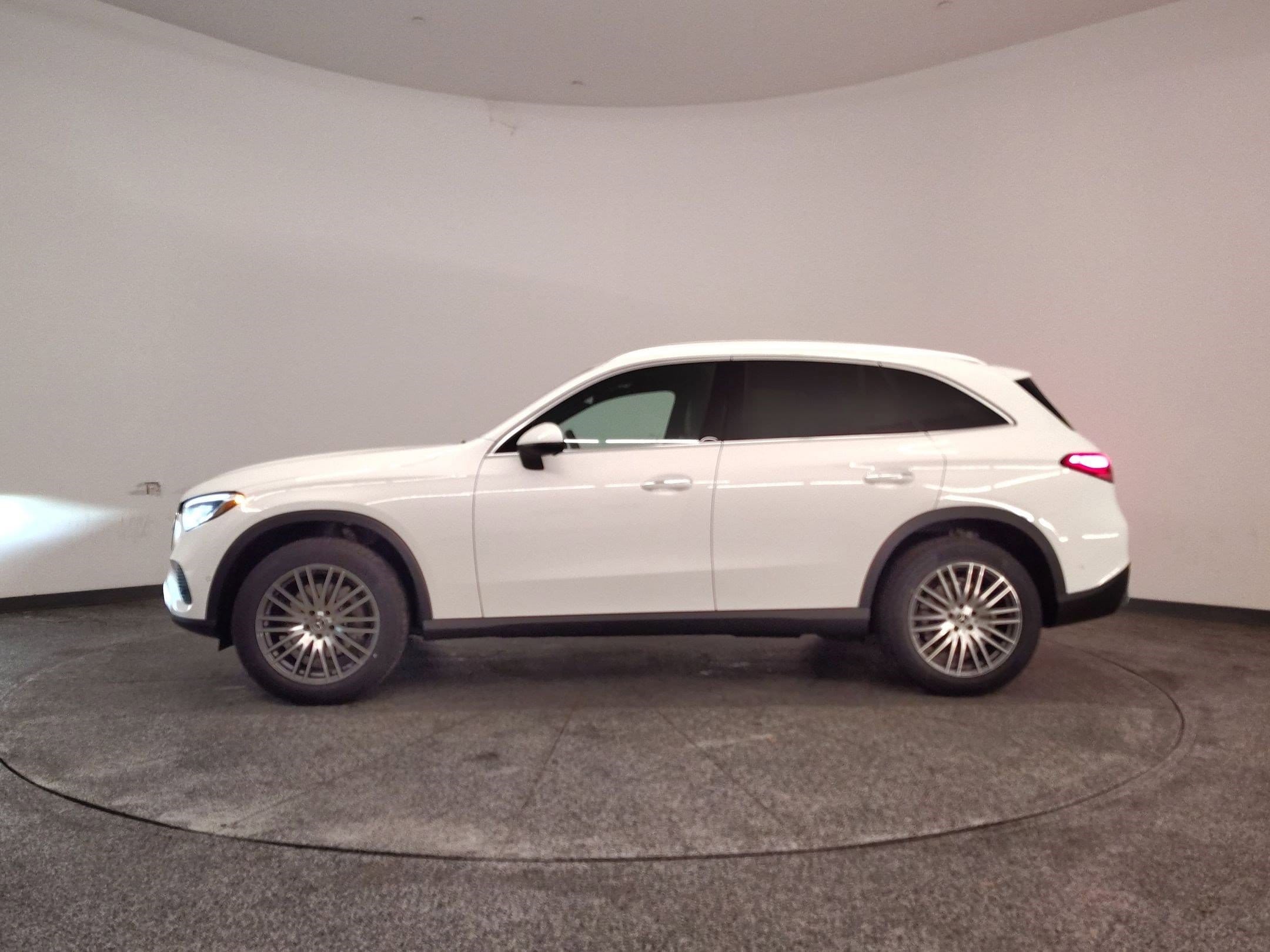 mercedes-benz glc 2026 W1NKM4GB5TF557864 image mercedes-benz glc 2026 W1NKM4GB5TF557864 image