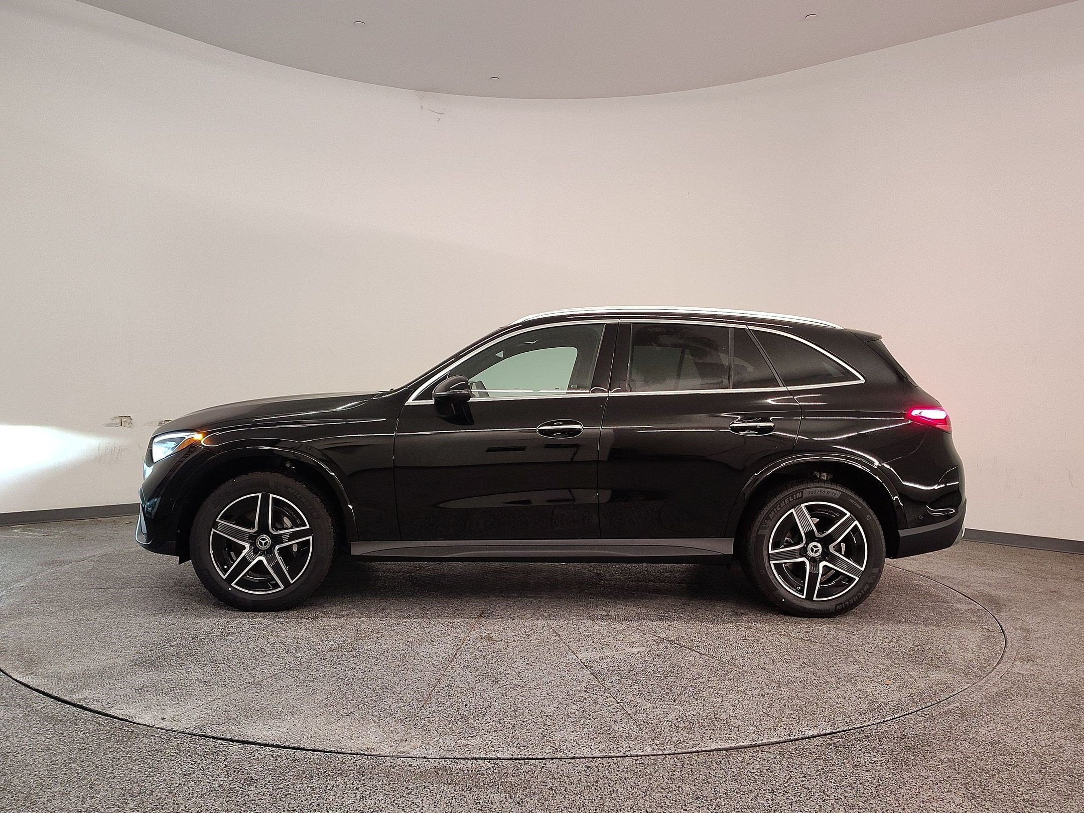 mercedes-benz glc 2026 W1NKM4GB8TF506388 image mercedes-benz glc 2026 W1NKM4GB8TF506388 image