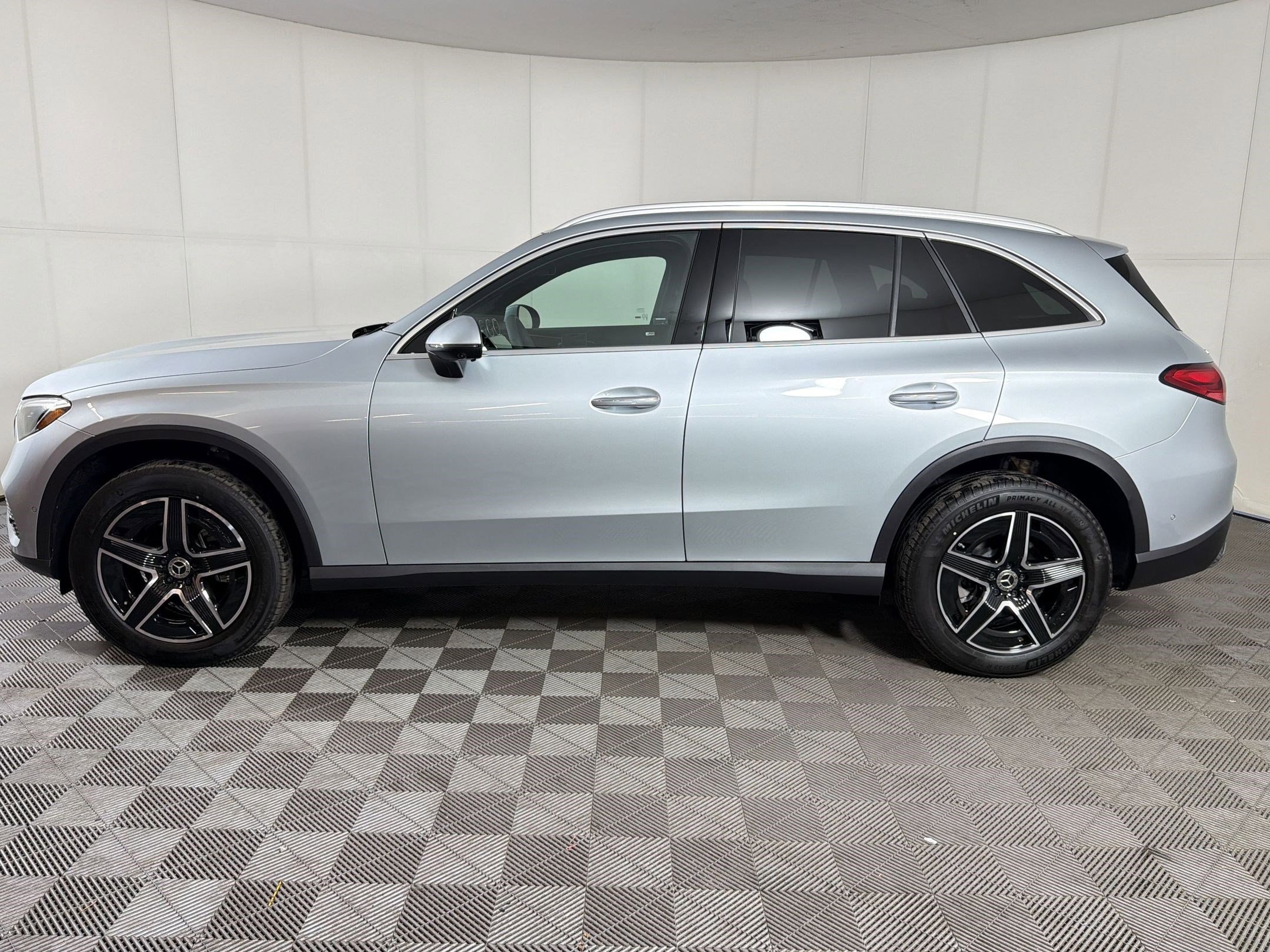 mercedes-benz glc 2026 W1NKM4HB5TF616958 image mercedes-benz glc 2026 W1NKM4HB5TF616958 image