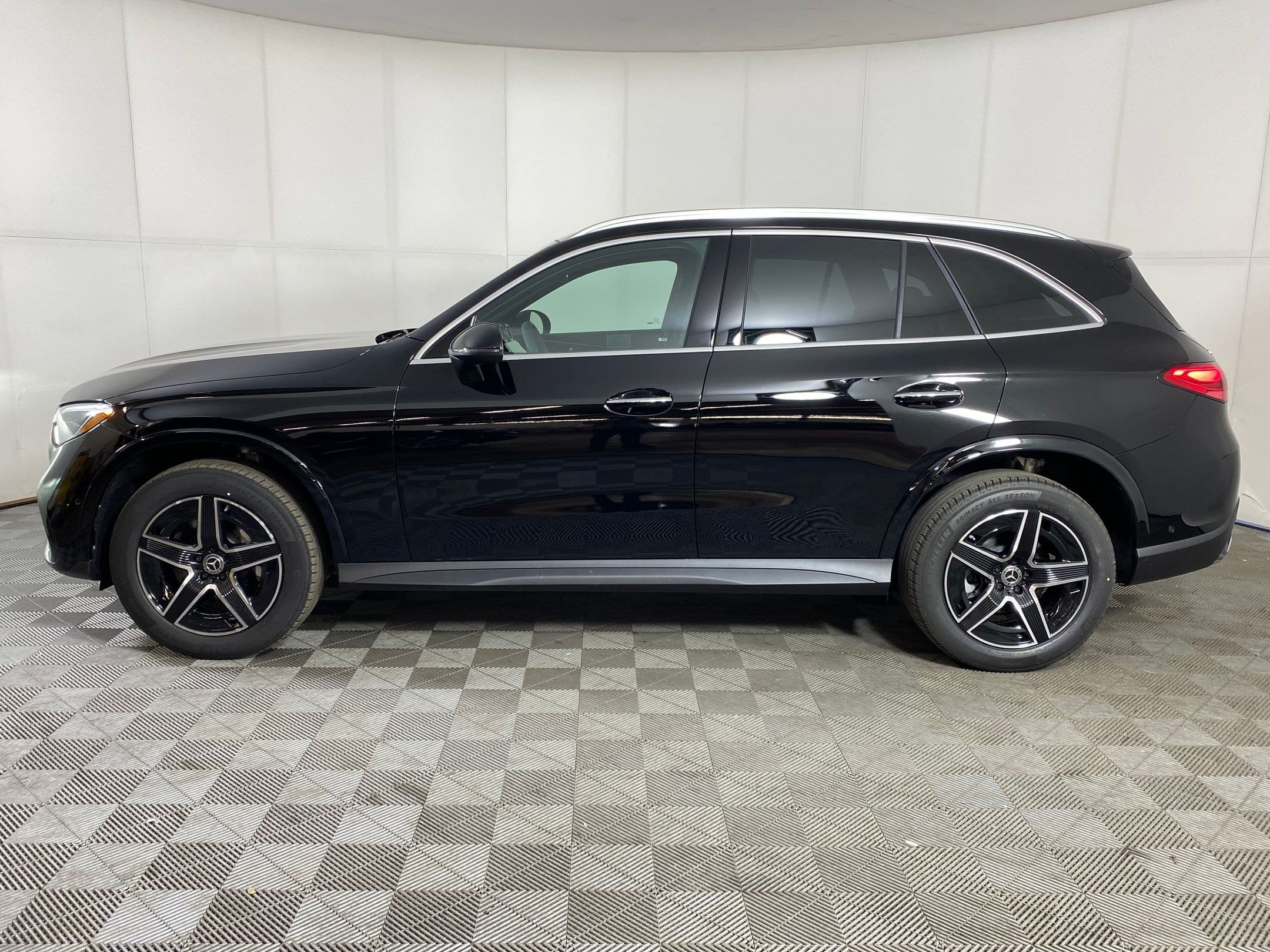 mercedes-benz glc 2026 W1NKM4HB8TF534187 image mercedes-benz glc 2026 W1NKM4HB8TF534187 image