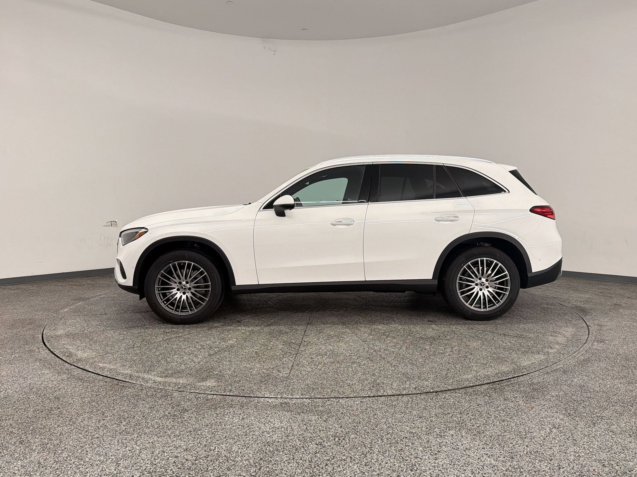 mercedes-benz glc 2026 W1NKM4GB0TF559117 image mercedes-benz glc 2026 W1NKM4GB0TF559117 image