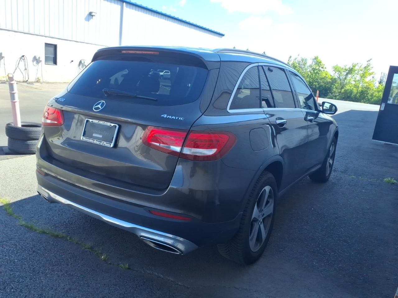 mercedes-benz glc 2017 WDC0G4KB6HF167662 image