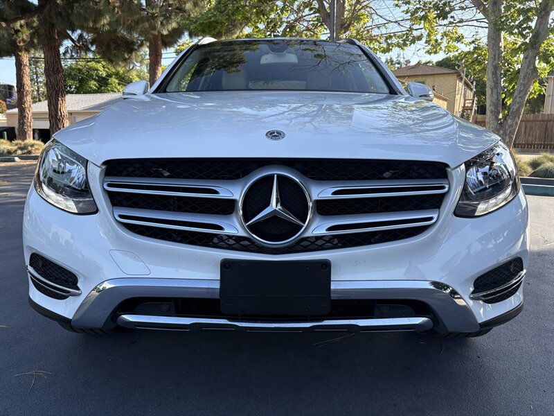 mercedes-benz glc 2017 WDC0G4KB8HV011631 image mercedes-benz glc 2017 WDC0G4KB8HV011631 image