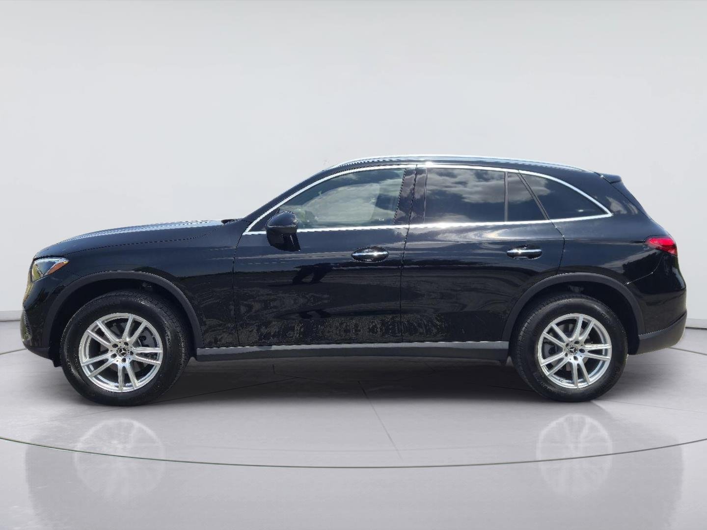 mercedes-benz glc 2025 W1NKM4HB1SF258773 image mercedes-benz glc 2025 W1NKM4HB1SF258773 image