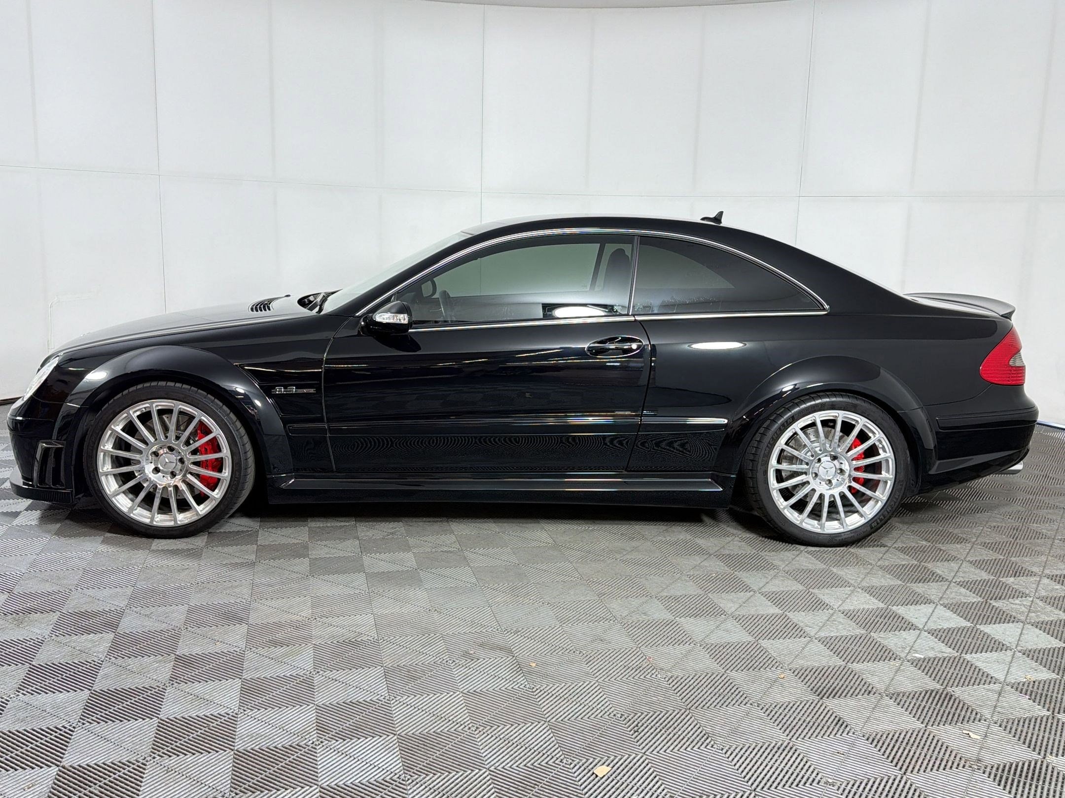 mercedes-benz clk-class 2008 WDBTJ77H18F244648 image mercedes-benz clk-class 2008 WDBTJ77H18F244648 image