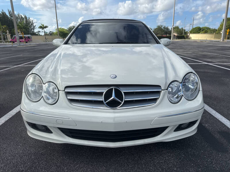 mercedes-benz clk-class 2009 WDBTK56FX9T109964 image mercedes-benz clk-class 2009 WDBTK56FX9T109964 image