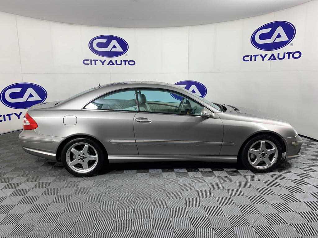 mercedes-benz clk-class 2004 WDBTJ75J34F108733 image mercedes-benz clk-class 2004 WDBTJ75J34F108733 image