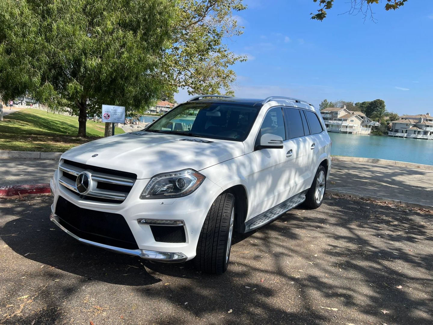 mercedes-benz gl-class 2016 4JGDF7DE4GA685585 image mercedes-benz gl-class 2016 4JGDF7DE4GA685585 image