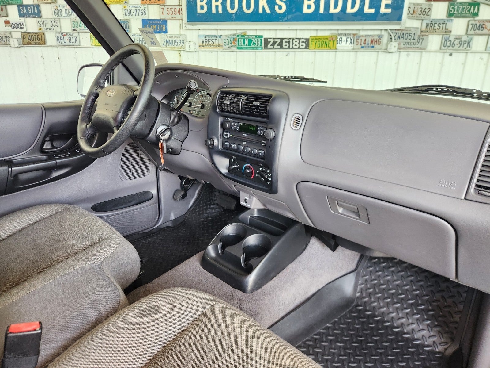 ford ranger 2002 1FTYR44U82PA81367 image ford ranger 2002 1FTYR44U82PA81367 image