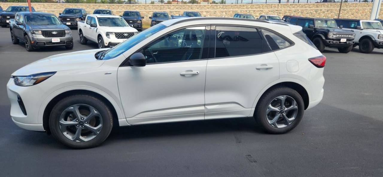 ford escape 2023 1FMCU9MN0PUA45031 image ford escape 2023 1FMCU9MN0PUA45031 image