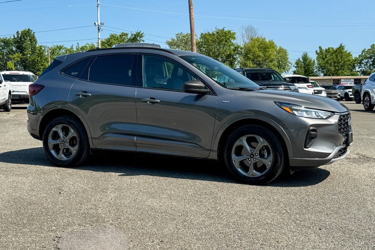 ford escape 2023 1FMCU9MN5PUA44179 image ford escape 2023 1FMCU9MN5PUA44179 image