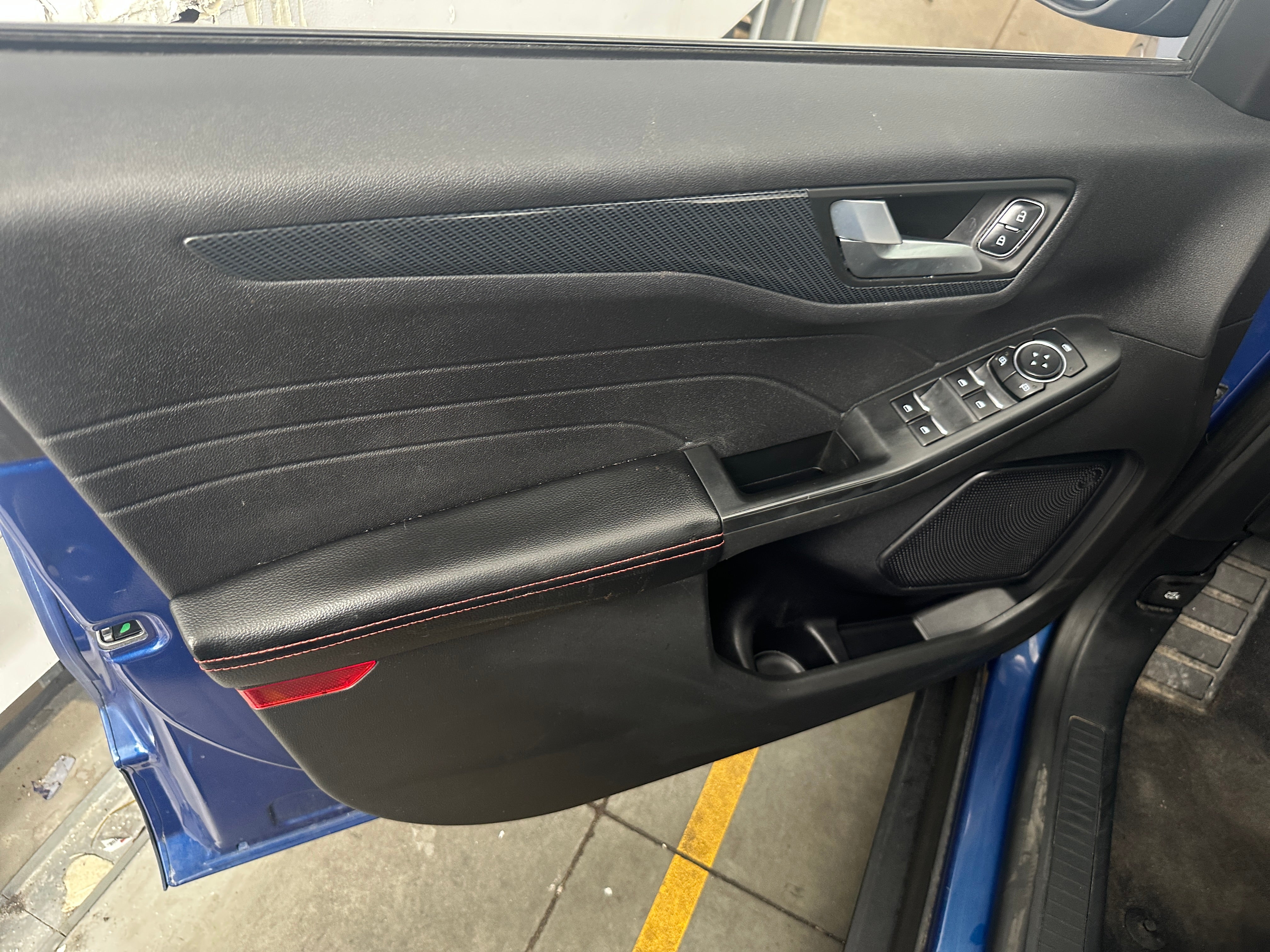 ford escape 2023 1FMCU0MZ2PUA80670 image ford escape 2023 1FMCU0MZ2PUA80670 image