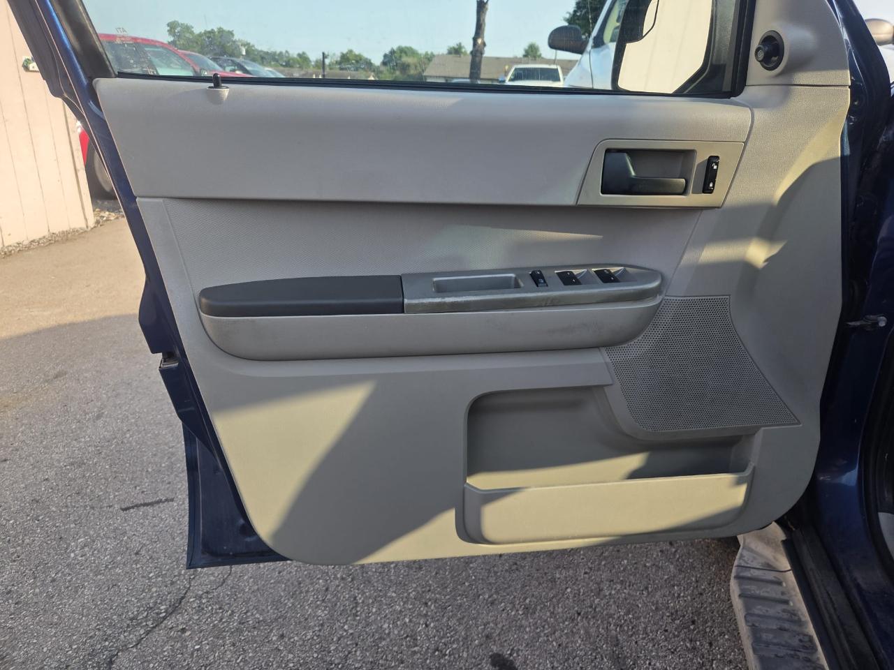 ford escape 2008 1FMCU03Z98KD00322 image ford escape 2008 1FMCU03Z98KD00322 image