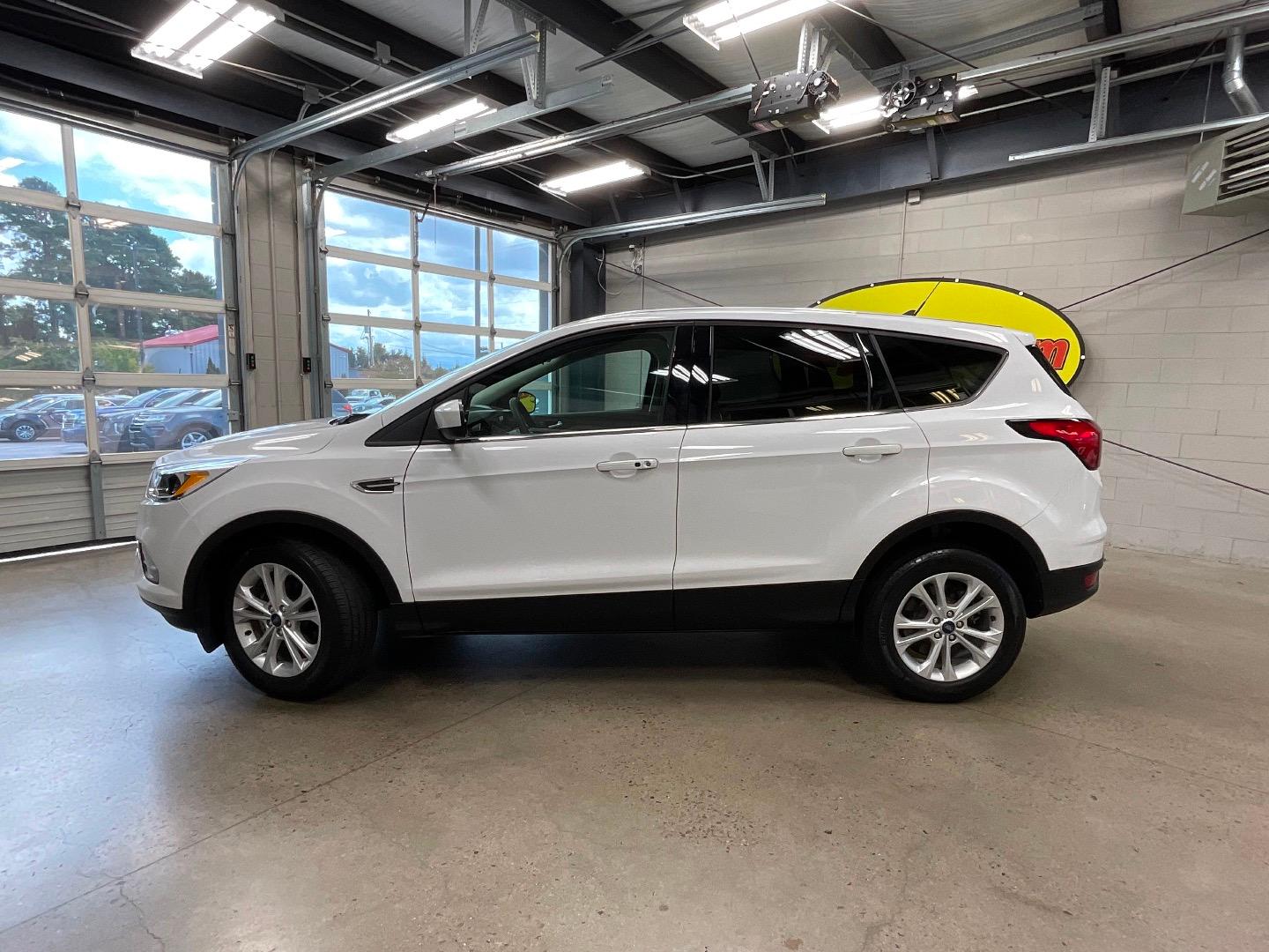 ford escape 2019 1FMCU0GD9KUA21673 image ford escape 2019 1FMCU0GD9KUA21673 image