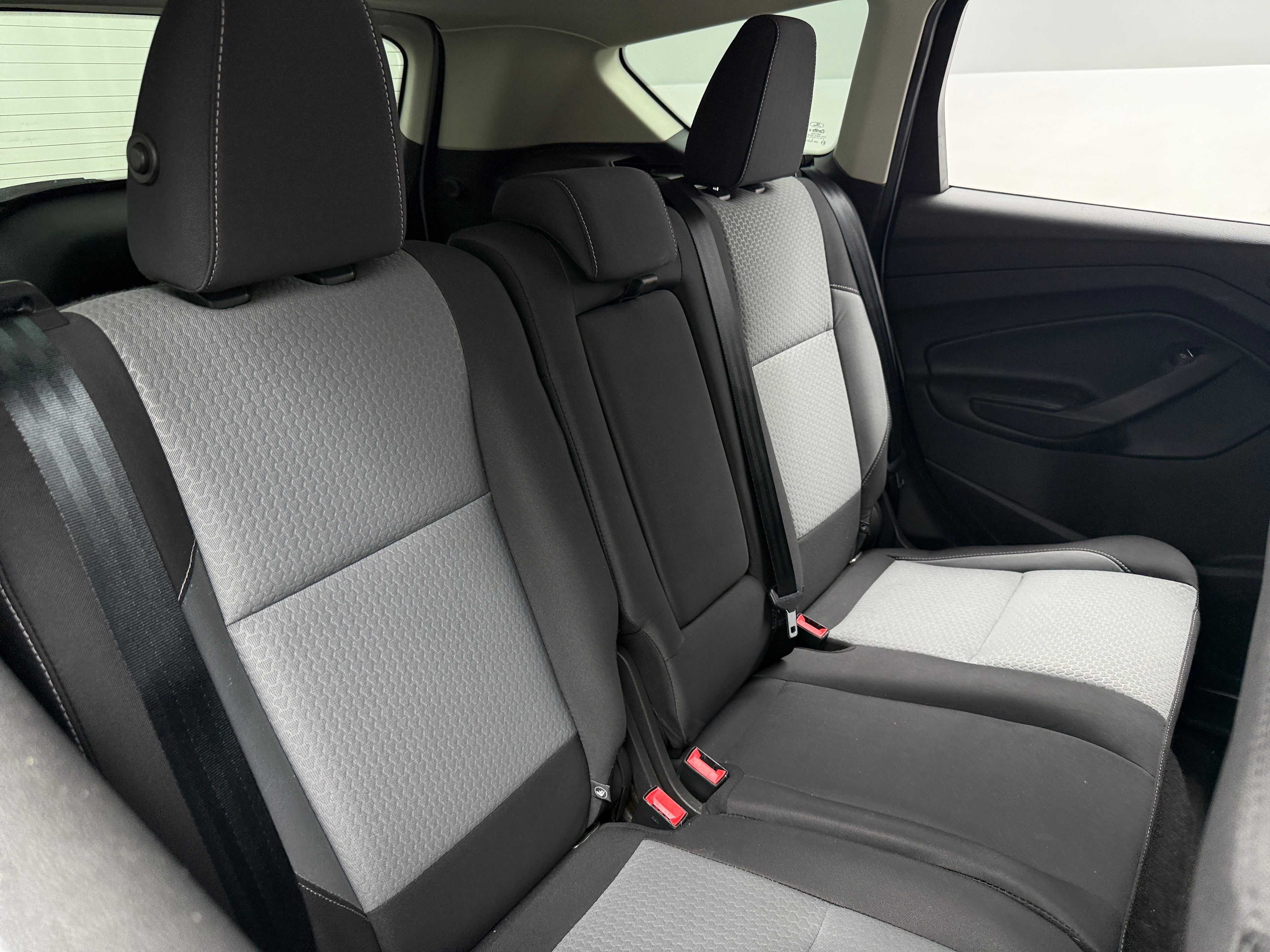 ford escape 2019 1FMCU9GD4KUA37252 image ford escape 2019 1FMCU9GD4KUA37252 image
