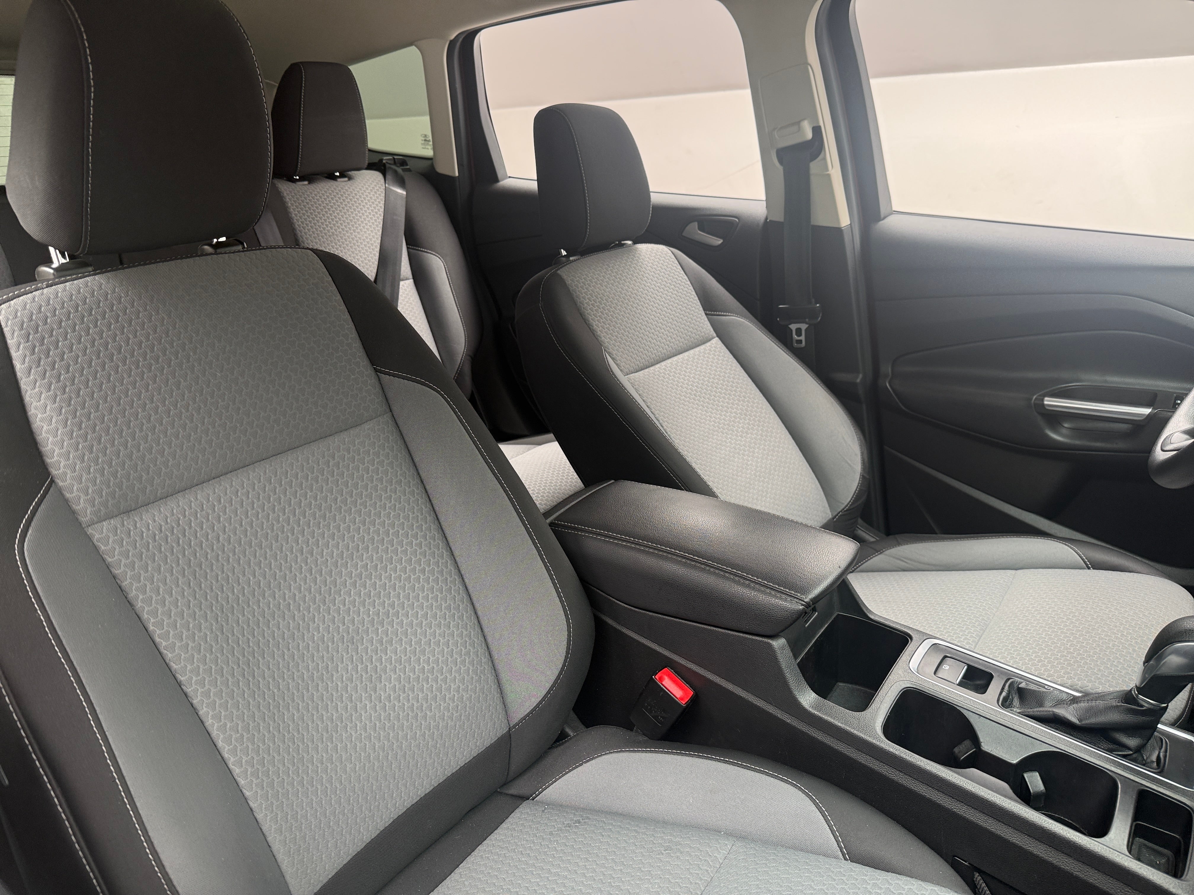 ford escape 2019 1FMCU9GD0KUA60463 image ford escape 2019 1FMCU9GD0KUA60463 image