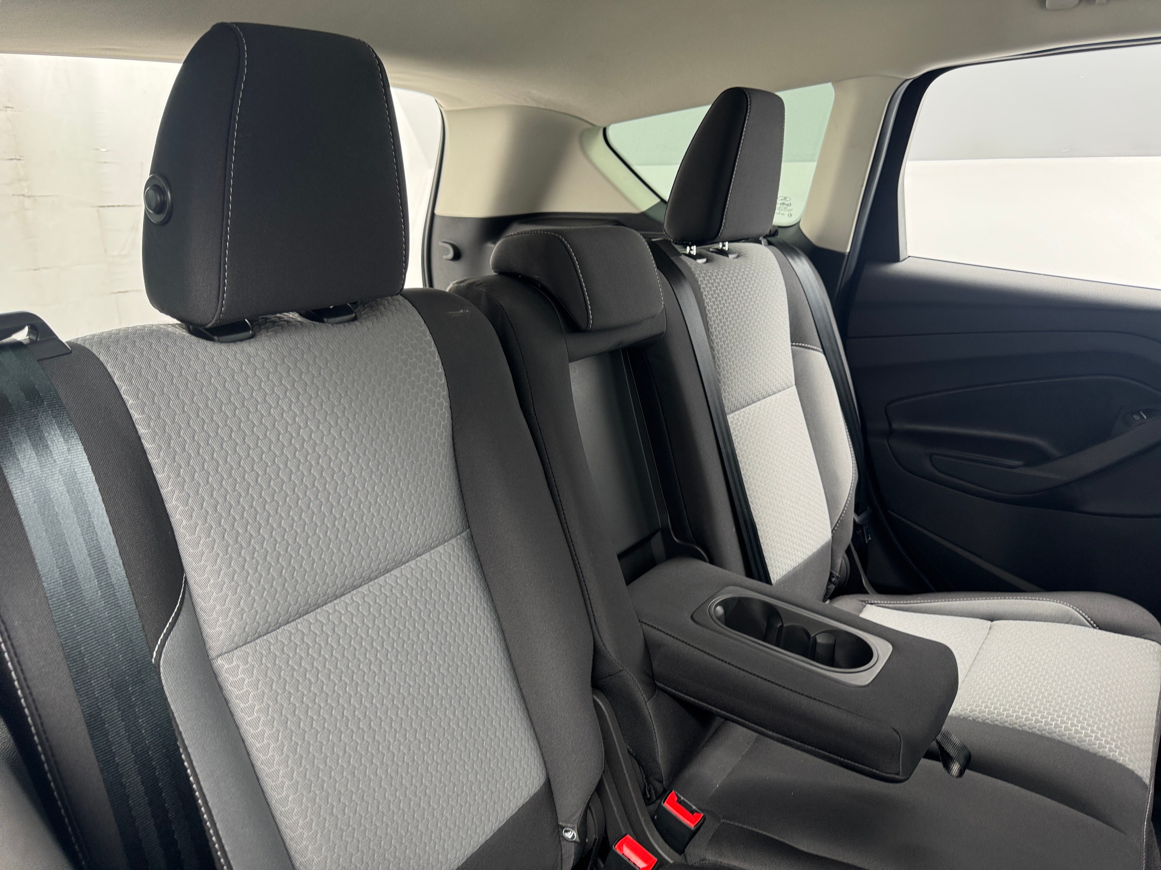 ford escape 2019 1FMCU0GD2KUA80192 image ford escape 2019 1FMCU0GD2KUA80192 image